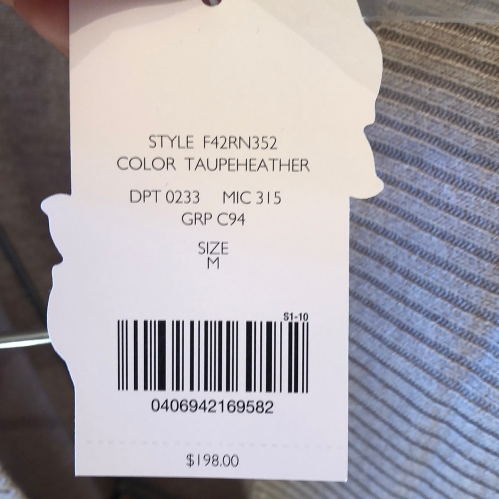 NWT beautiful Cabernet cardigan/wrap - Picture 3 of 6